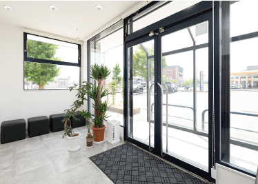 診察台の上の犬